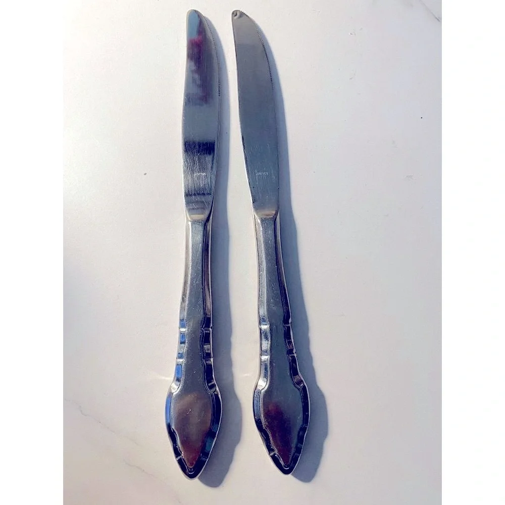Silhouette by International Silver Stainless Flatware Replacement 2 Knives